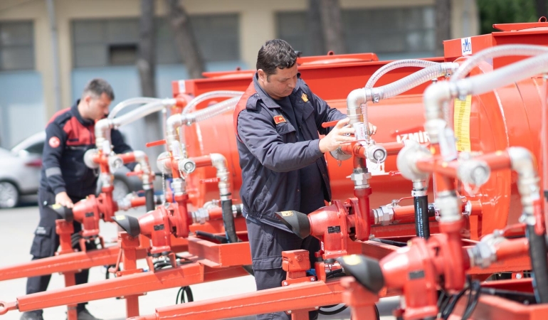 İzmir’in orman köylerinde yangınla mücadele filosu büyüyor