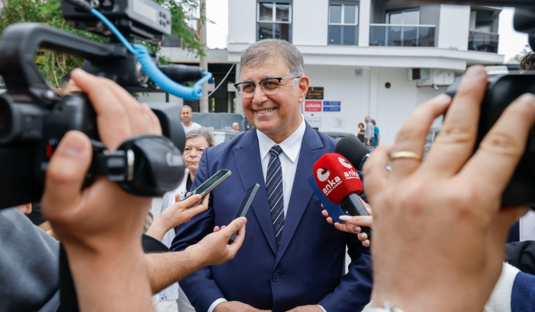 Başkan Tugay: “Birbirimizi kırmadan, İzmir’e de kötülük yapmadan bu süreci çözeceğiz”