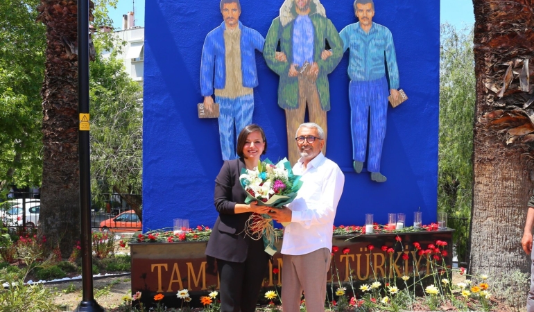 Üç Fidan’ın Adı Karabağlar’da Yaşayacak!