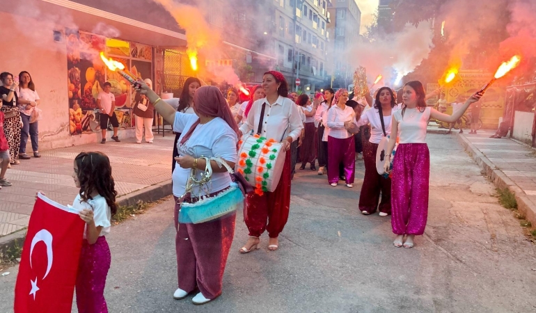 Manisalı kadınlar “Şalvar Gecesi” ile coştu