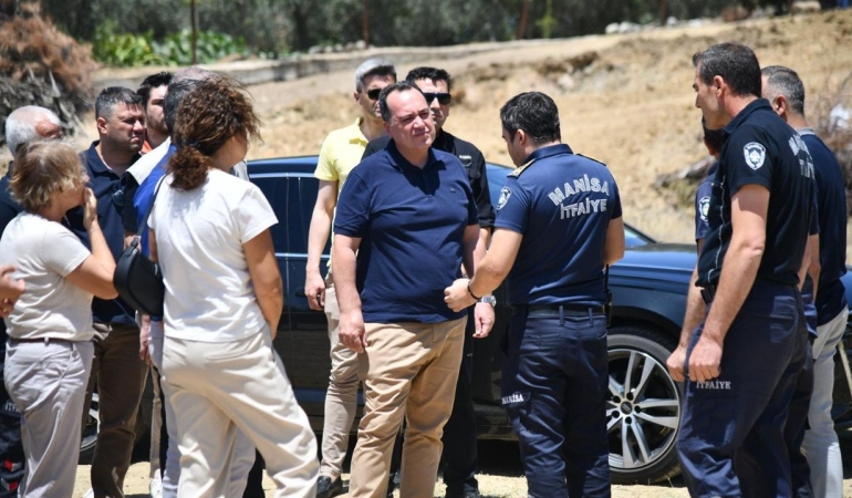 Manisa Büyükşehir Başkanı Dutlulu: Akhisar’daki yangın kontrol altında