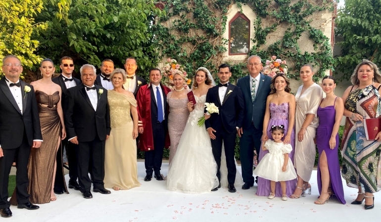 Manisalı ve İzmirli sanayicileri buluşturan düğün