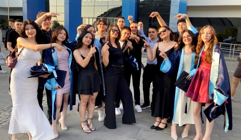 Mostem’de mezuniyet