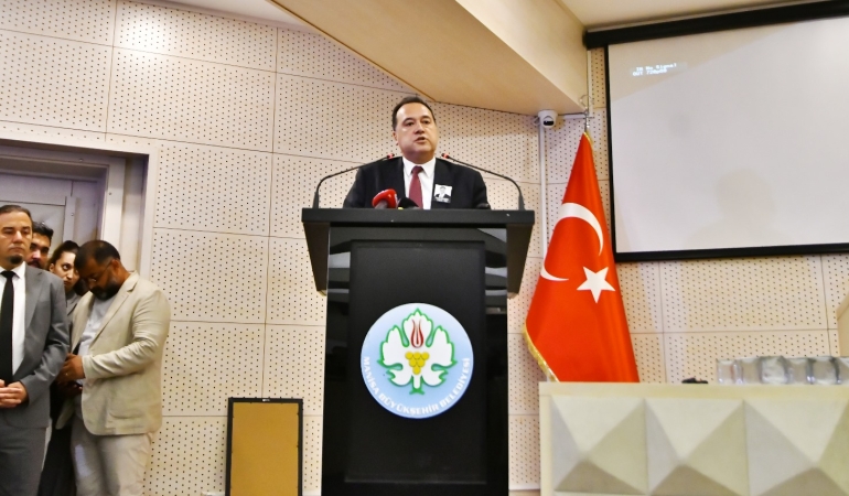 Manisa’nın yeni Başkanı Dutlulu: Ne ben ne de bir başkası Ferdi Başkanın yerini doldurmak için bu göreve gelmedik