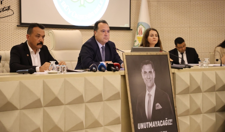 Manisa Büyükşehir’in yeni başkanı İlk kez yönettiği meclisten anlamlı mejaslar verdi