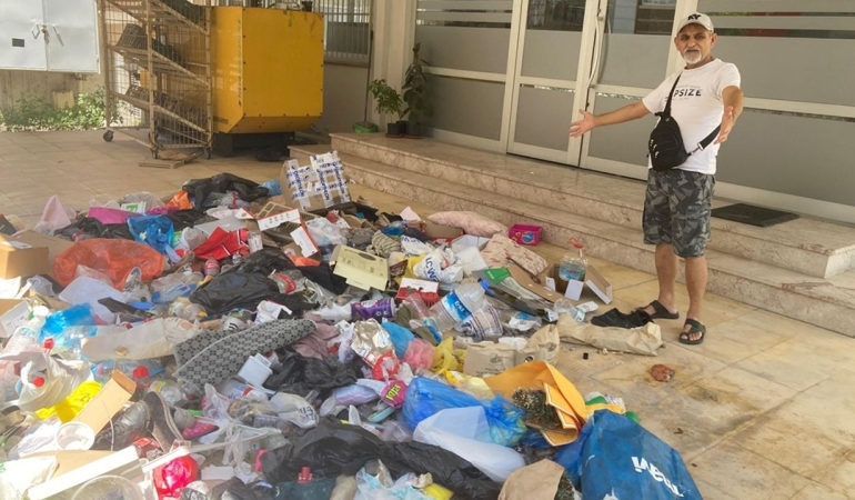 Diyanet bu yaparsa: Kirada anlaşamadığı yurt binasını çöplüğe dönüştürüp binayı terk etti