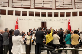 meclis kürsü işgal