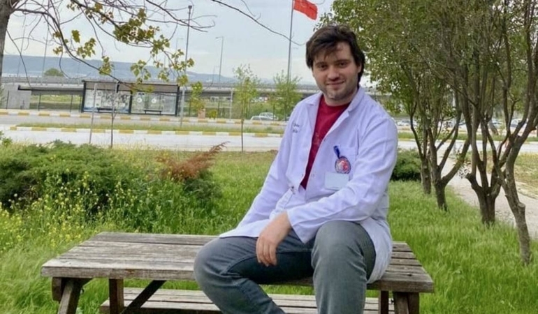 Mahfuz Karaaslan: Uğurcan Ağcaoğlu’nun ardından: Asistan hekimler neden tükeniyor?