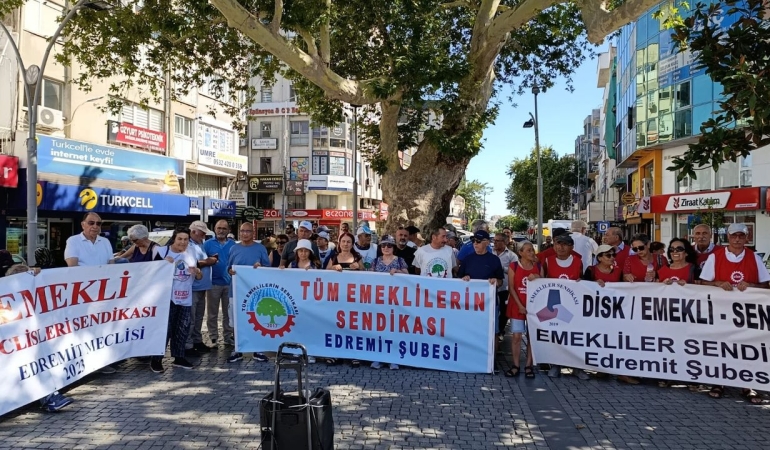 Edremit’te emekliler sokağa çıktı: Sermayeye değil emekliye bütçe!