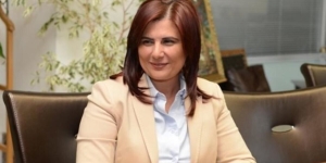 Cercioglunun-esinin-sirketi-AKPye-gecis-iddiasiyla-borsada-yukseldi.jpg