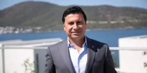 Mugla-Buyuksehir-Belediye-Baskani-Ahmet-Aras-AKPye-gecis-iddialarini-reddetti.jpg