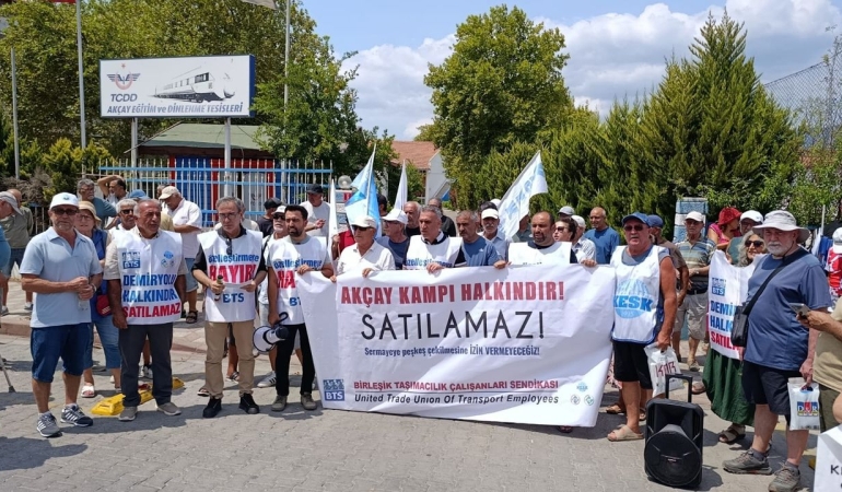 BTS İzmir Şubesi: TCDD Akçay Kampı halkındır, satılamaz!