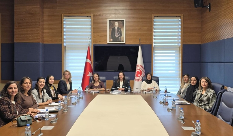 Digel işçileri Meclis’te: Kadın vekillerden destek istedi