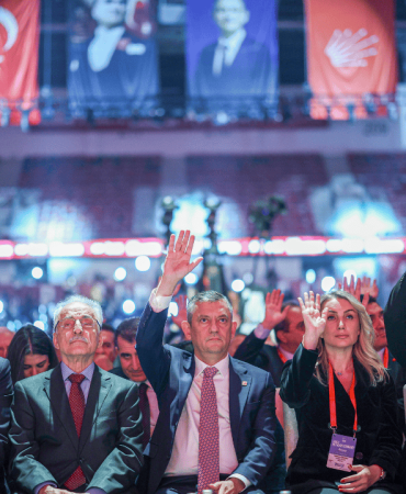 CHP parti tüzüğünün 15 maddesinde yapılan değişiklik oy birliğiyle kabul