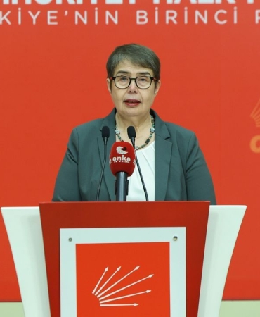 CHP'li Şahbaz: 'Halkın sağlığı, 'şans eseri iyi denk gelmeye' bırakılamaz'