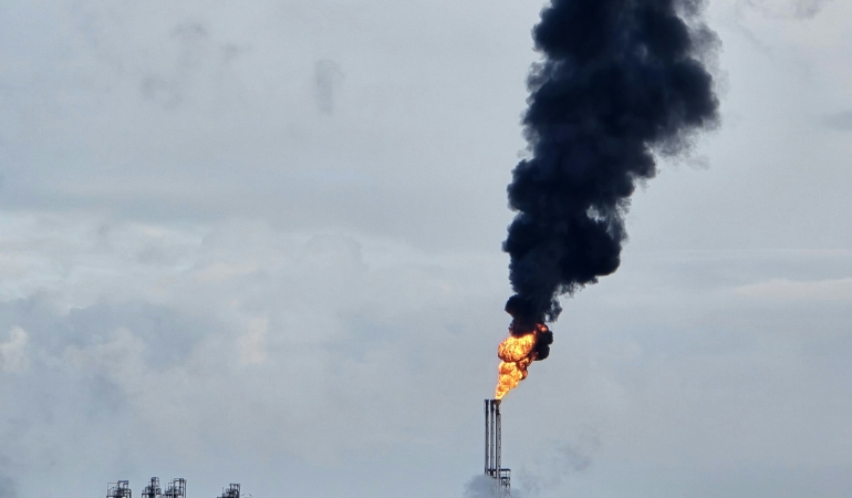COP30’da Gerilim: “Fosil Yakıtlardan Uzaklaşmayan Bir Kararı Engelleriz”