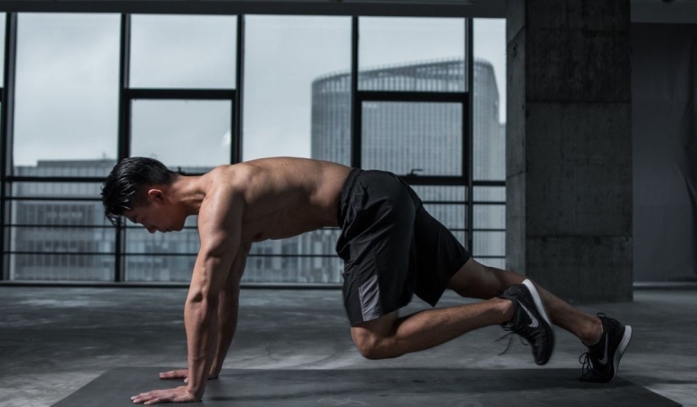 Göbek Yağlarını Eritmek İçin Bilimsel Olarak Kanıtlanmış En Etkili Yöntemler