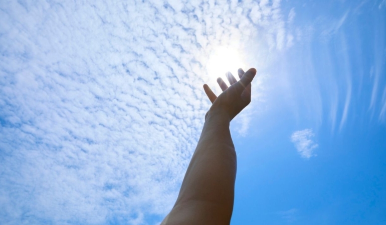 Rüyada Avuç İçi Görmek Ne Anlama Gelir? İşte 7 Kritik Yorum