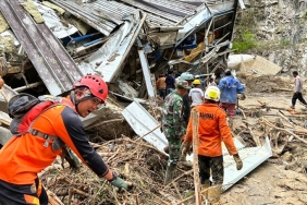 Endonezya’da şiddetli yağışların yol açtığı afetlerde 248 kişi hayatını kaybetti