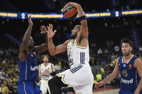 Fenerbahçe Beko, Maccabi Tel Aviv'i 84-75 mağlup etti