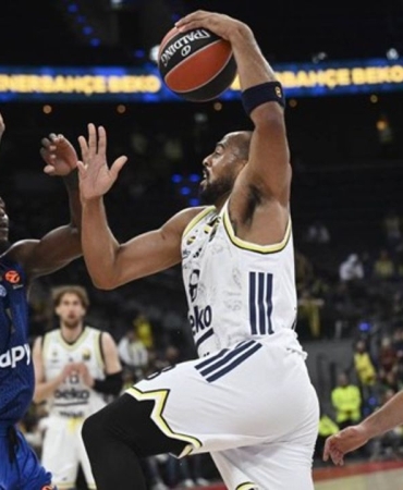 Fenerbahçe Beko, Maccabi Tel Aviv'i 84-75 mağlup etti