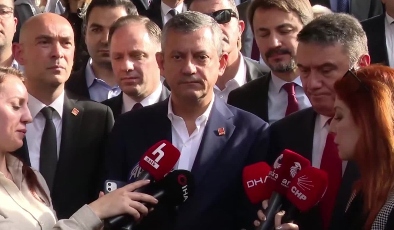 Özgür Özel’den Mansur Yavaş’a soruşturmaya tepki: İmamoğlu’na yapılanın aynısı