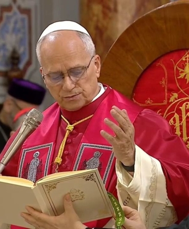 Papa 14’üncü Leo İstanbul’daki Saint Esprit Katedrali'nde Hristiyan topluluk temsilcileriyle