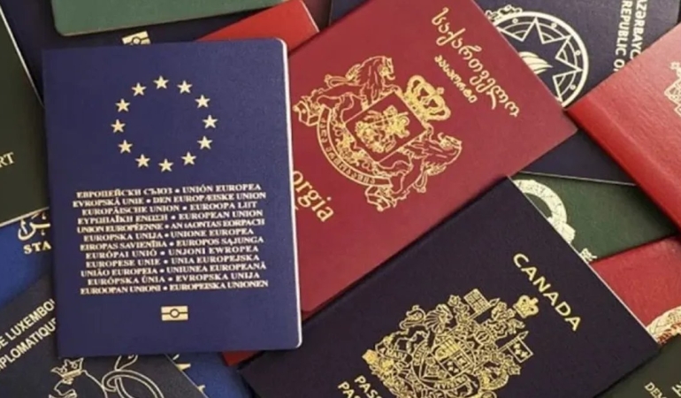 Suriyeli sahte avukat ve danışman sahte Hollanda pasaportu sattı