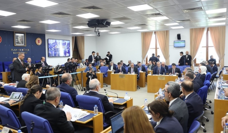 Yaptığınız yurt krizi yaygarasının gençlerde karşılığı yok