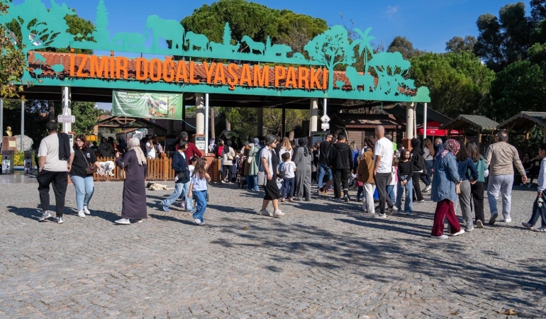 İzmir Doğal Yaşam Parkı ara tatilde ziyaretçi rekoru kırdı