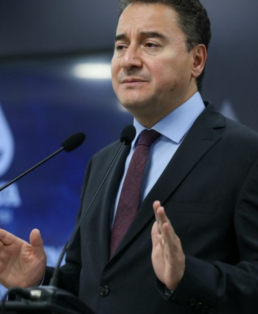 Ali Babacan'dan sanal bahis çağrısı: Fişi çekip işi bitirin