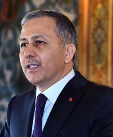 Bakan Yerlikaya: Üç kahraman polis şehit oldu