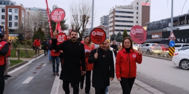 DİSK'in Ankara yürüyüşü Eskişehir'de devam ediyor