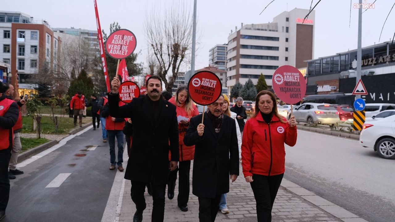 DİSK'in Ankara yürüyüşü Eskişehir'de devam ediyor