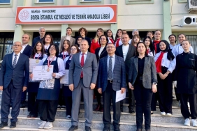 Damak tadında 42 ülkeyi geri bıraktılar, Manisa’ya şampiyon döndüler