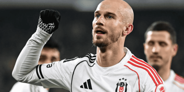 Derbide Cerny yıldızlaştı Beşiktaş, Fenerbahçe'yi 2-1 ile geçti