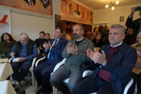 Edremit’te Toplumsal Araştırmalar, Kültür ve Sanat Vakfı hizmete açıldı