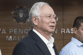 Eski Malezya Başbakanı Necip, yolsuzluk davasında 25 dosyada suçlu bulundu