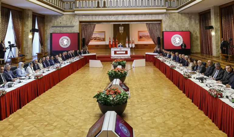 Milli Dayanışma Kardeşlik ve Demokrasi Komisyonu’nun çalışma süresi iki ay uzatıldı