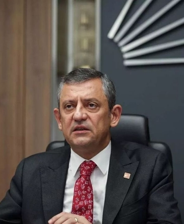 Özgür Özel'den Barzani tepkisi: O silahlar AK Parti'nin oluruyla girdi