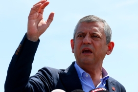 Özgür Özel’den Erdoğan’ın "Cellat" sözlerine yanıt: Taybet Ana'nın cenazesi 7