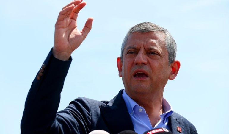 Özgür Özel’den Erdoğan’ın "Cellat" sözlerine yanıt: Taybet Ana'nın cenazesi 7