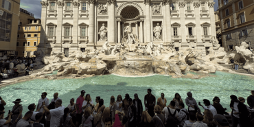 Roma’nın ünlü Trevi Çeşmesi artık turistler için ücretli olacak