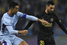 Ronaldo ile Messi aynı takımda oynayacak haberi şaka çıktı: Tarihe