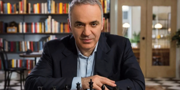 Satranç ustası Gary Kasparov için tutuklama kararı