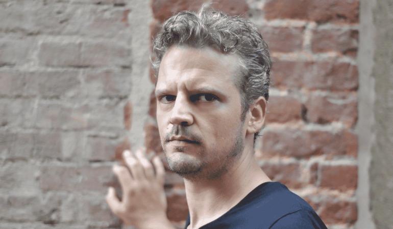 Ünlü yönetmen Seren Yüce’ye evinde silahlı saldırı