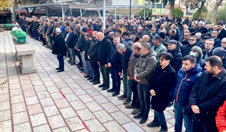 Manisalı genç esnaf Cömert’i gözyaşlarıyla sonsuzluğa uğurladı
