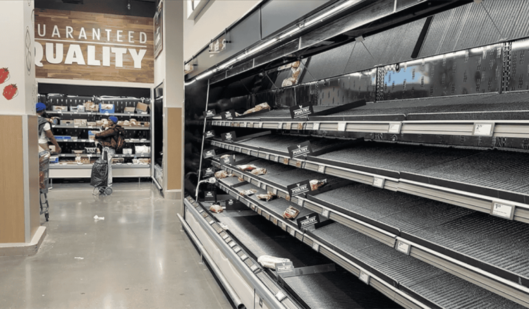 ABD’yi etkisi altına alacak dondurucu soğuklar öncesi market rafları boşaldı