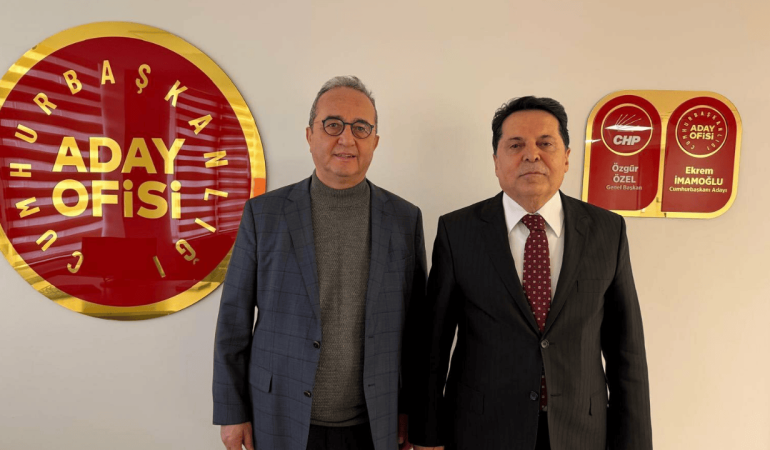 Ahmet Özer, CHP’nin Cumhurbaşkanlığı Aday Ofisi’ni ziyaret etti