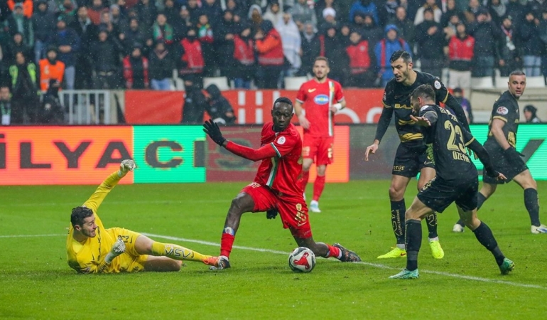 Amedspor sahasında Çorum FK’yi tek golle mağlup etti